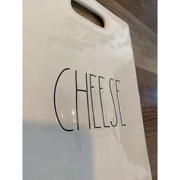 Ray Dunn Artisan Stoneware Cheese Board - Picture 3 of 6